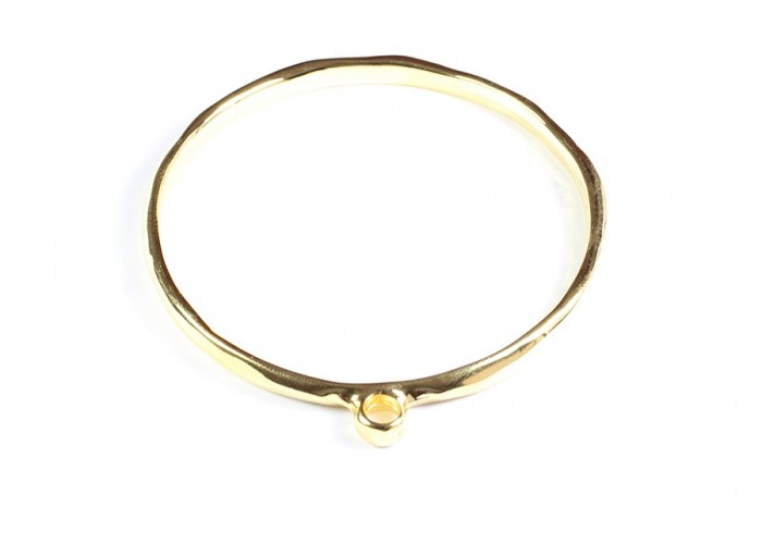 Pulsera con aro para colgar...