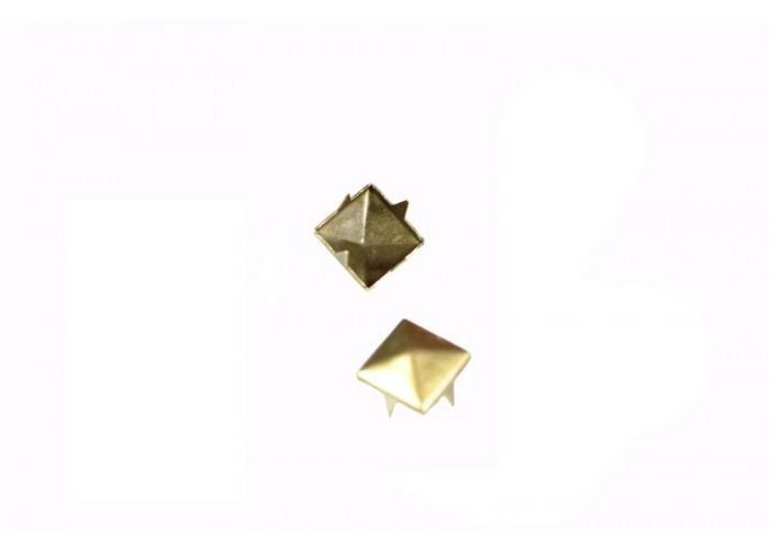 Tachuela con garra cuadrada...