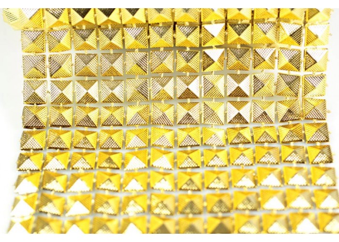 Tira tachuela cuadrada...