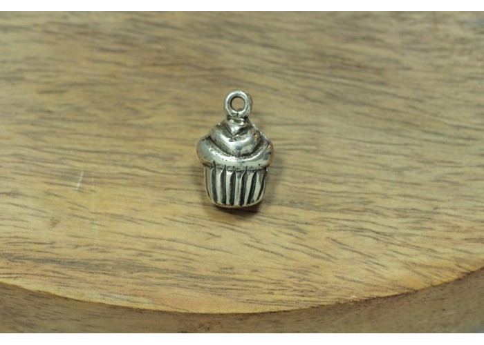 Colgante Cupcake 11x17mm