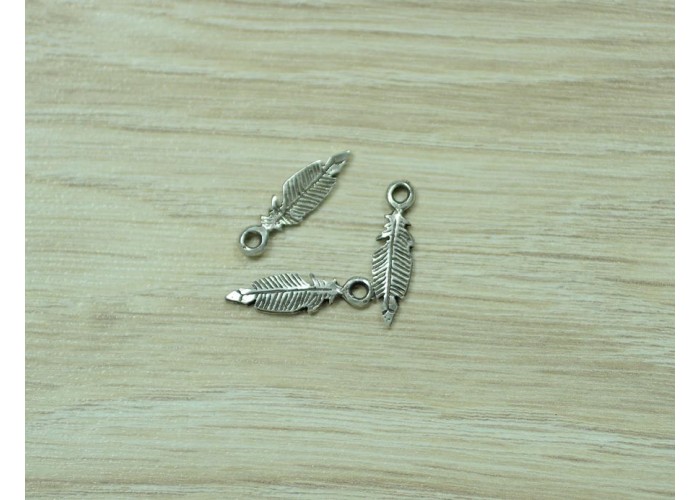 Colgante pluma labrada 24 x...