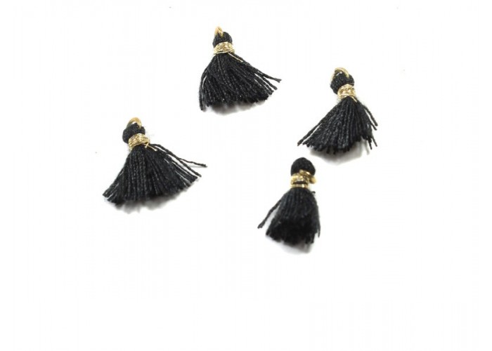 Borla con anilla dorada...