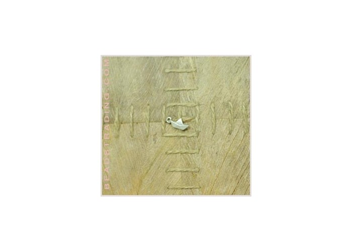 Colgante barco de papel...