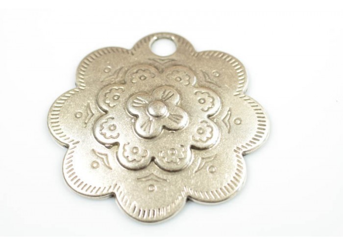 Colgante flor 65mm labrada
