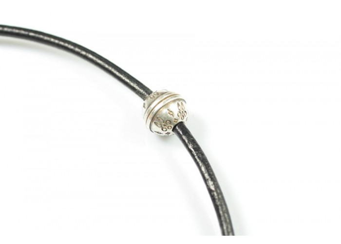 Cierre filigrana bola imán...