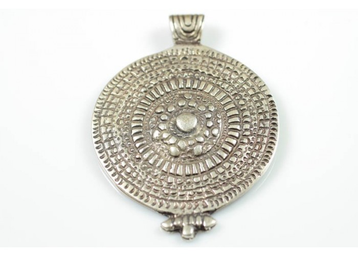 Colgante redondo con pico...