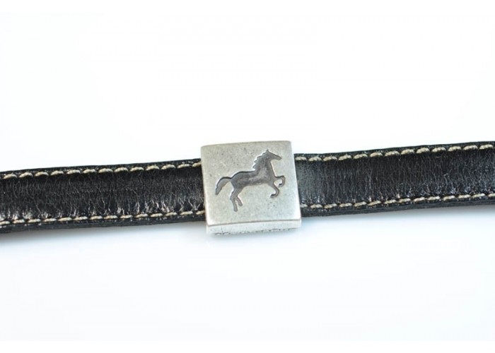 ENtrepieza cuadrado caballo...