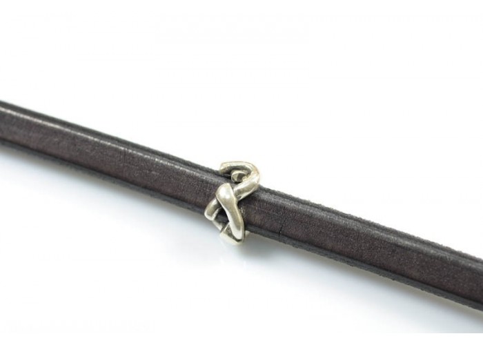 Entrepieza regaliz espinas...